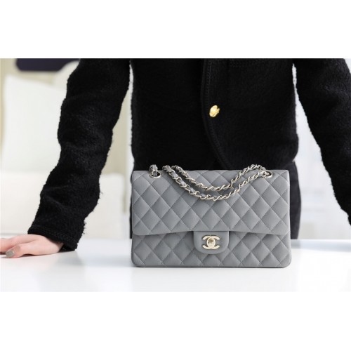 Chanel Classic handtas generfd kalfsleer zilverkleurig metaal A1112 grijs