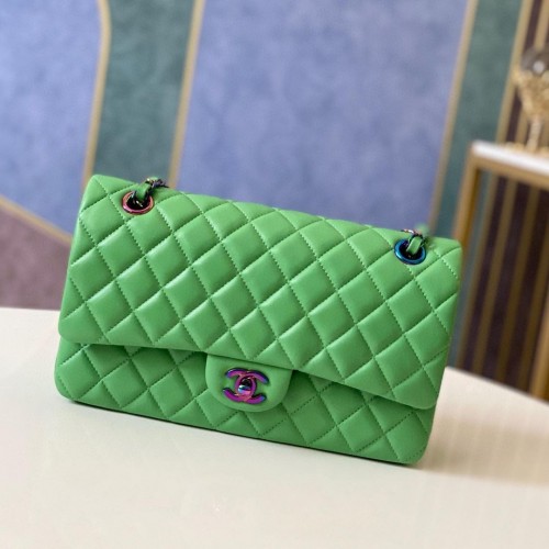 Chanel Classic Handtas Lamsleer Kleur Metaal A01112 Groen