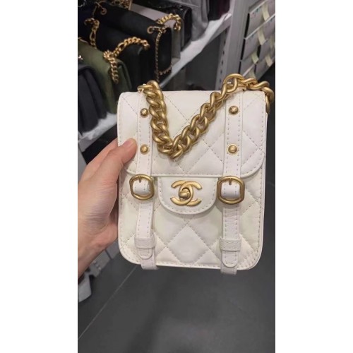 Chanel FLAP BAG Verouderd kalfsleer goudkleurig metaal AS2695 wit