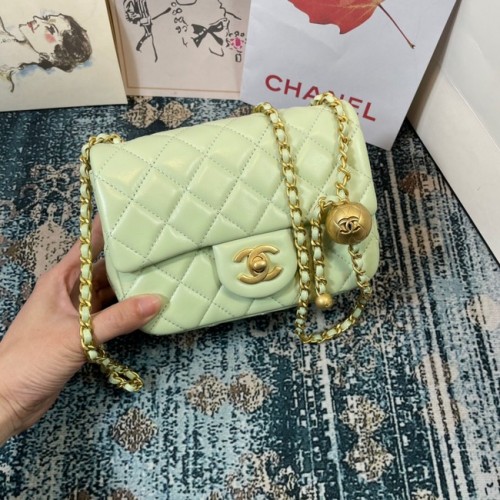 Chanel Flap Lambskin schoudertas 1115 lichtgroen