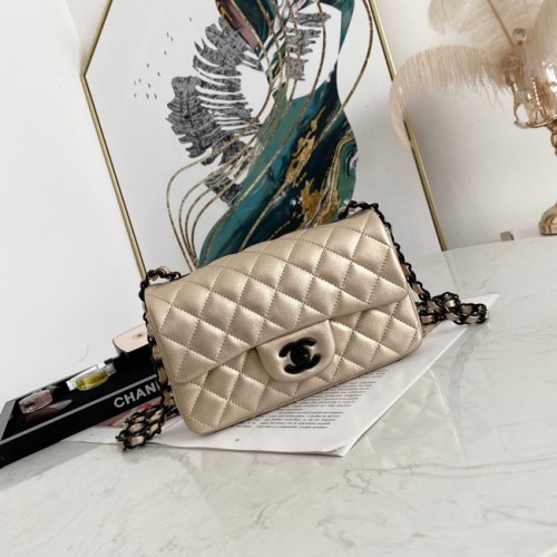 Chanel Flap schoudertas van lamsleer 1116 goud