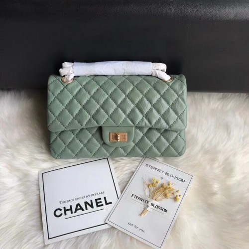 Chanel Flap Original Cowhide Leather 30225 groen gouden ketting