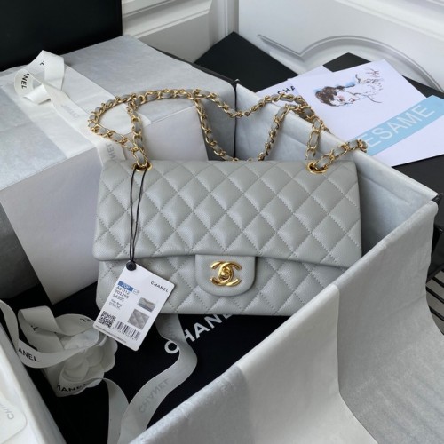 Chanel Flap schoudertas generfd kalfsleer A01112 goudkleurig metaal lichtgrijs