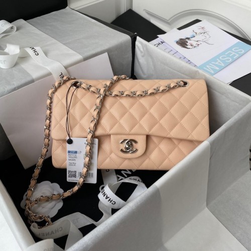 Chanel Flap schoudertas generfd kalfsleer A01112 zilverkleurig metaal abrikoos