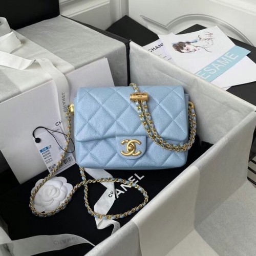 Chanel Flap schoudertas generfd kalfsleer AS2855 hemelsblauw
