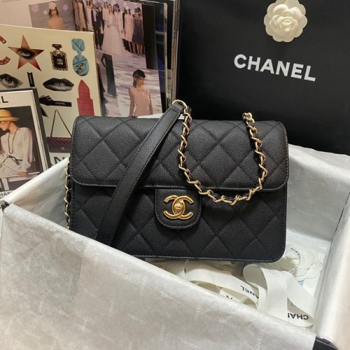Chanel Flap schoudertas generfd kalfsleer AS3002 zwart