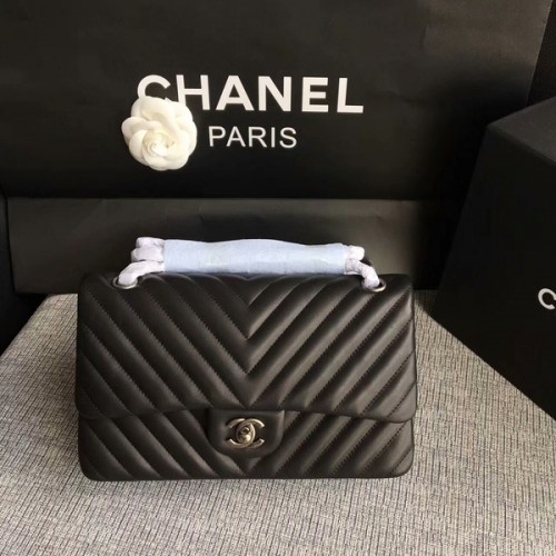 Chanel Flap Schoudertassen Zwart Originele Schapenvacht CF1112 Zilver