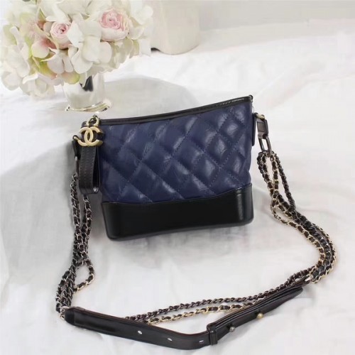 Chanel Gabrielle kalfsleren schoudertas 8122A blauw