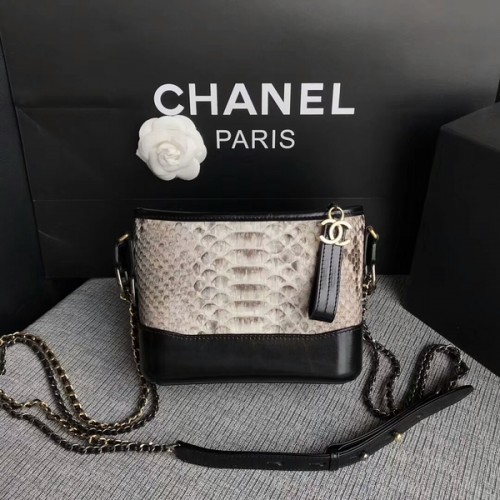 Chanel Gabrielle Mini Schoudertas Origineel Python Leer 8122A Wit