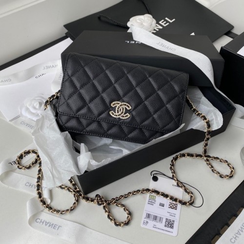 Chanel kleine schoudertas van generfd kalfsleer AP2734 zwart