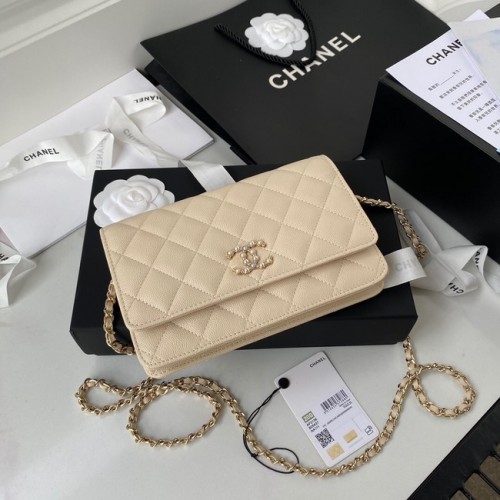 Chanel kleine schoudertas van generfd kalfsleer AP33814 abrikoos