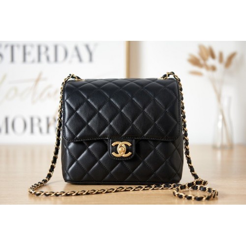 Chanel lamsleer MINI FLAP BAG AS3648 zwart