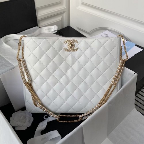 Chanel schoudertas van lamsleer AS2977 wit