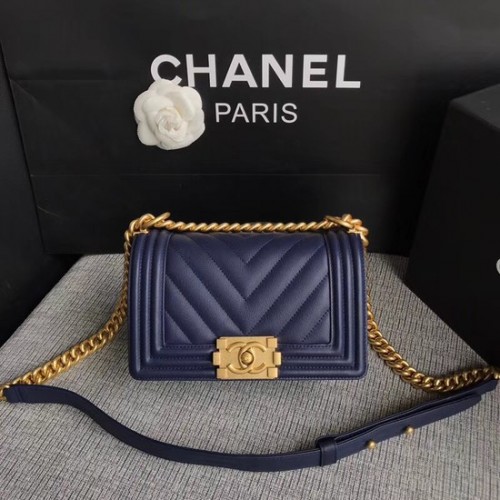 Chanel Le Boy Flap schoudertas origineel kalfsleer A67085 donkerblauw gouden gesp