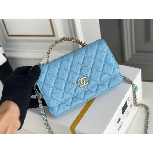 Chanel MINI FLAP TAS CLUTCH MET KETTING Goudkleurig metaal 22SS hemelsblauw