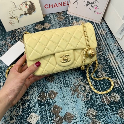 Chanel MINI Flap Bag Origineel Schapenleer 1116 lichtgeel