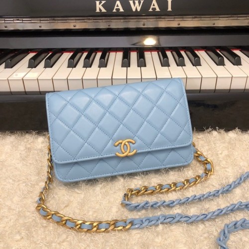 Chanel Original Kleine klassieke flaptas van schapenvacht AP33814 blauw