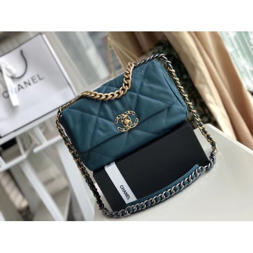 Chanel 19 kleptas AS1160 marineblauw