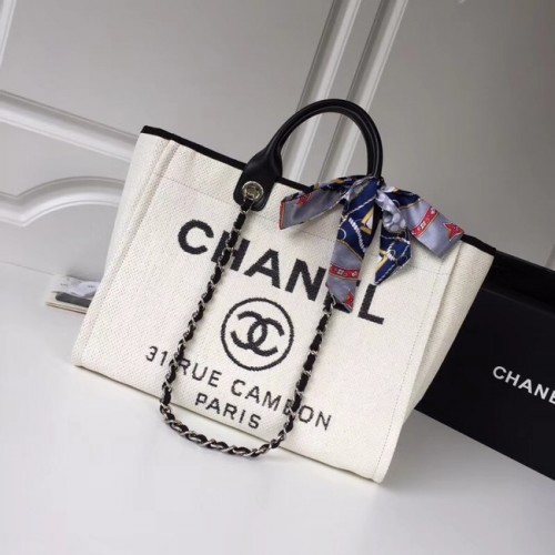Chanel Original Tote boodschappentas canvas kalfsleer zilverkleurig metaal 92298 wit