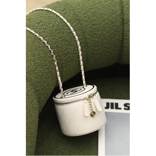 Chanel Original mini classic chain box handtas SS2021 wit