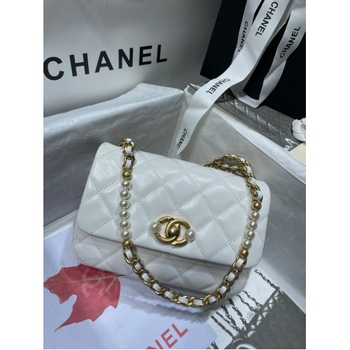 Chanel SMALL FLAP BAG Imitatieparels van kalfsleer Goudkleurig metaal AS3000 wit