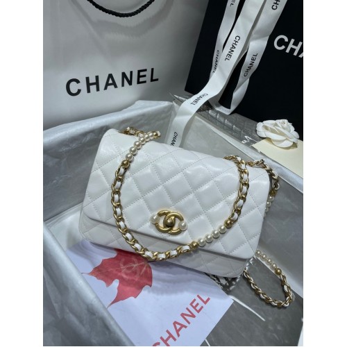 Chanel SMALL FLAP BAG Imitatieparels van kalfsleer Goudkleurig metaal AS3001 wit