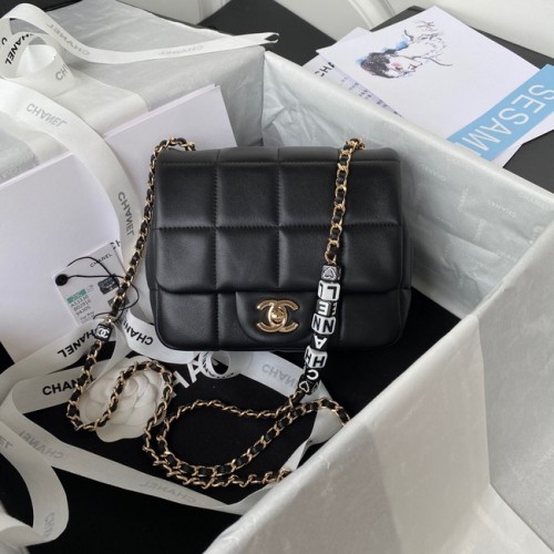 Chanel SMALL FLAP BAG Lamsleer Kunsthars Goudkleurig metaal AS3330 zwart