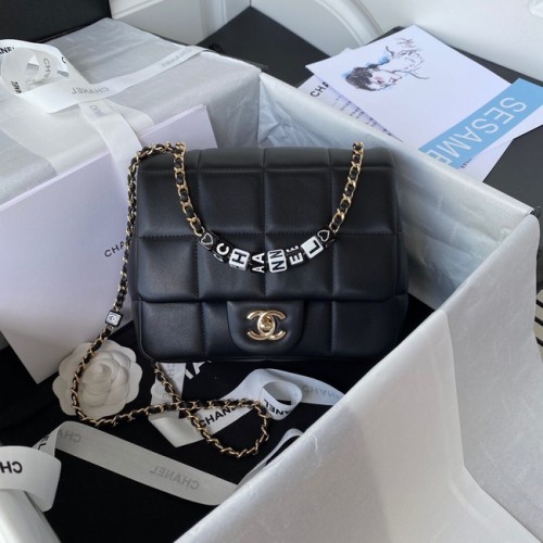 Chanel SMALL FLAP BAG Lamsleer Kunsthars Goudkleurig metaal AS3331 zwart