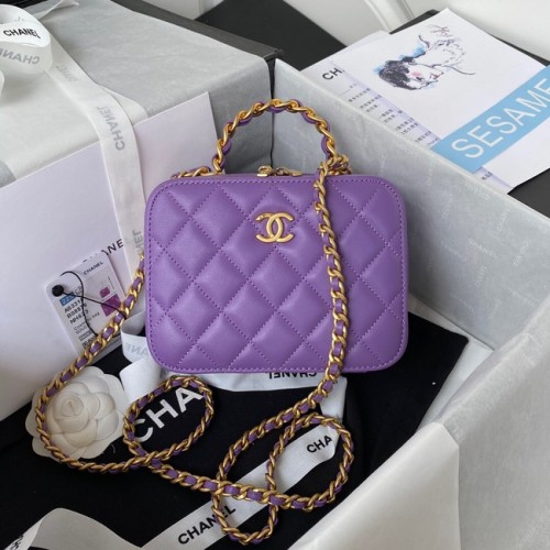 Chanel KLEINE TOILETTAS Lamsleer Goudkleurig metaal AS3318 Paars