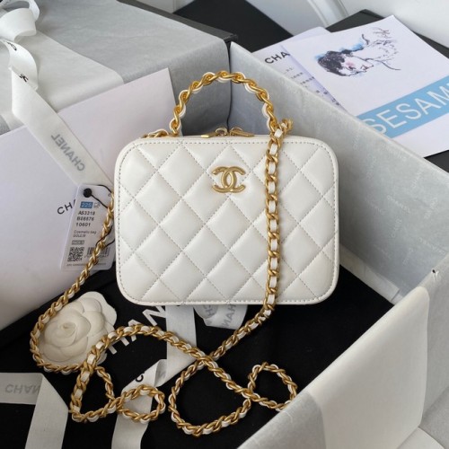 Chanel KLEINE TOILETTAS Lamsleer goudkleurig metaal AS3318 wit