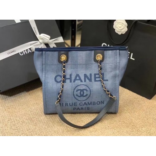 Chanel Schoudertas A66942 blauw
