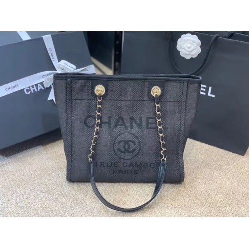 Chanel Schoudertas A66942 donkerblauw