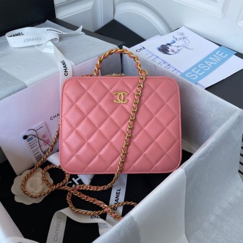 Chanel VANITY CASE Lamsleer goudkleurig metaal AS3319 roze