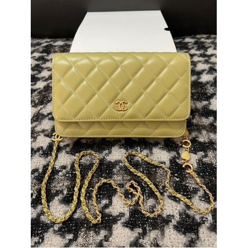 Chanel WALLET ON CHAIN AP3035 groen