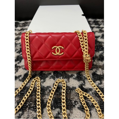 Chanel WALLET ON CHAIN Lamsleer goudkleurig metaal 68107 rood