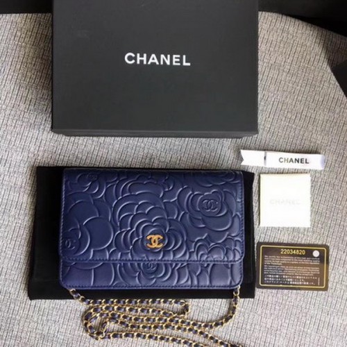 Chanel WOC blauwe camellia lederen mini flap tas A33814 goud