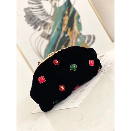 Chanel clutch Fluweel Zwart Goudkleurig Metaal AB2137