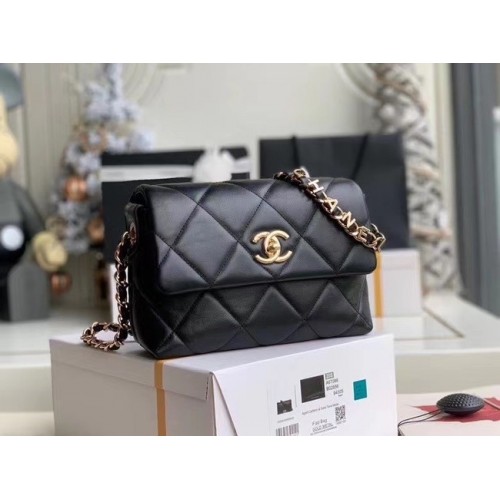 Chanel flap bag Lamsleer goudkleurig metaal AS2299 zwart