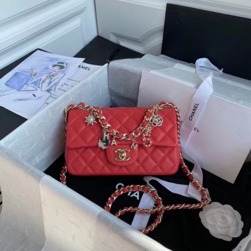 Chanel flap bag Lamsleer goudkleurig metaal AS2326 rood