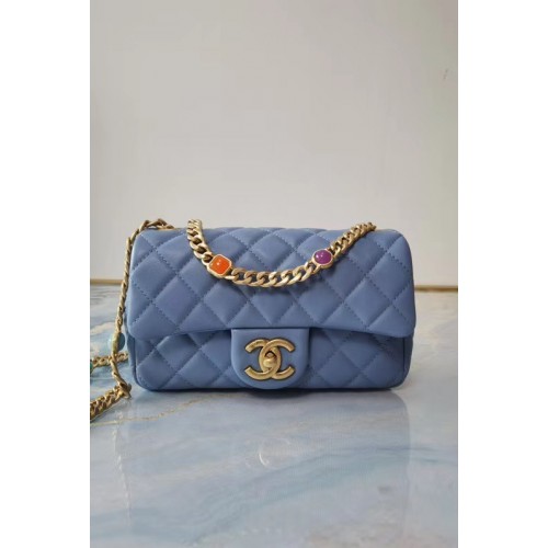 Chanel flap bag Lamsleer Kunsthars Goudkleurig metaal AS2380 lichtblauw