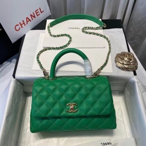 Chanel kleptas met handvat bovenaan A92990 groen