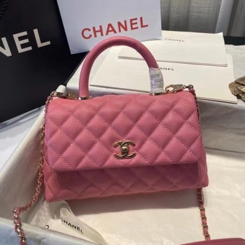 Chanel kleptas met handvat bovenaan A92990 roze