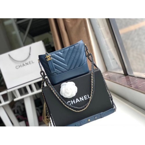 Chanel gabrielle kleine hobo tas A91810 blauw