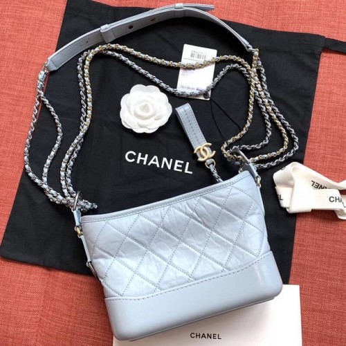 Chanel gabrielle kleine hobo tas A91810 lichtblauw