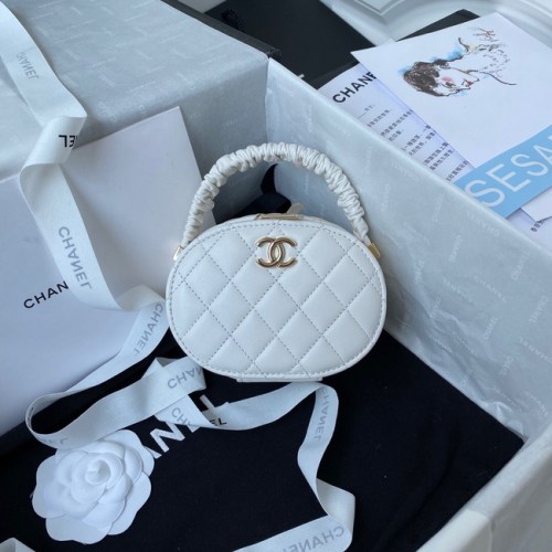 Chanel schoudertas van lamsleer AP27301 wit