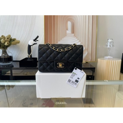 Chanel mini Classic Flap Bag Original Schapenleer A1116 zwart & goudkleurig metaal