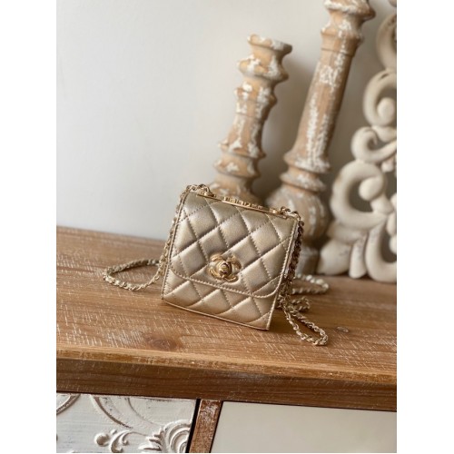 Chanel mini-schoudertas Lamsleer goudkleurig metaal 88631 goud