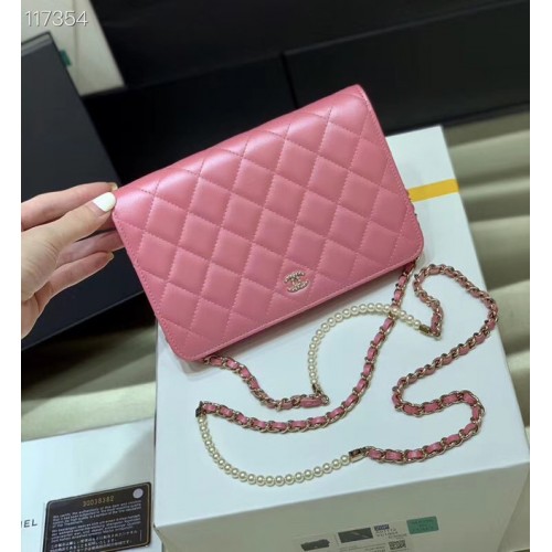Chanel mini portemonnee aan ketting Goudkleurig metaal A84277 roze