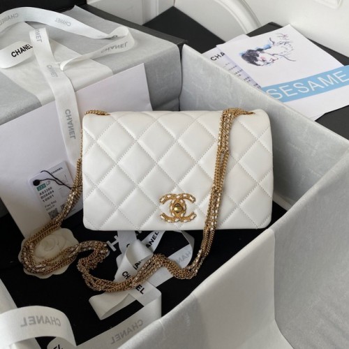 Chanel kleine FLAP BAG Lamsleer goudkleurig metaal AS3386 wit