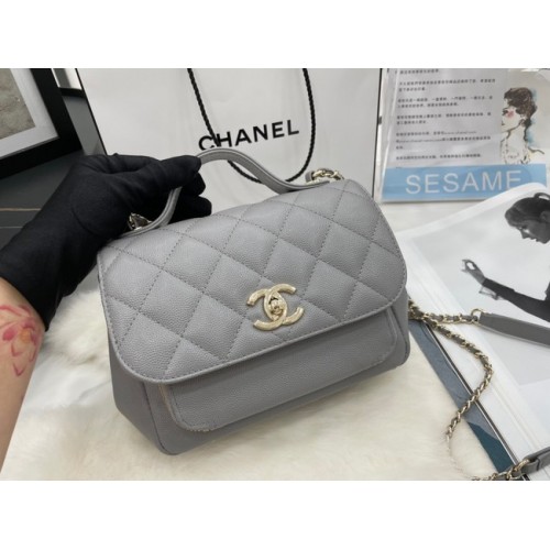 Chanel kleine flap bag Kalfsleer goudkleurig metaal A93749 lichtgrijs